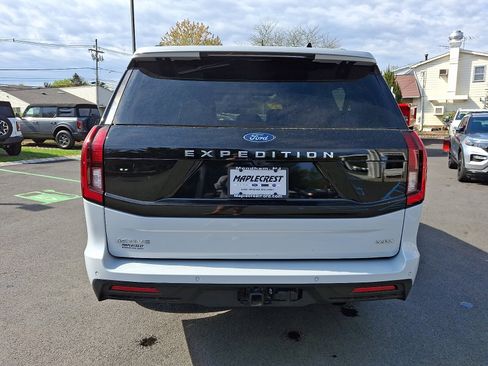 Certified 2025 Ford Expedition Max Active AWD/4WD image 6