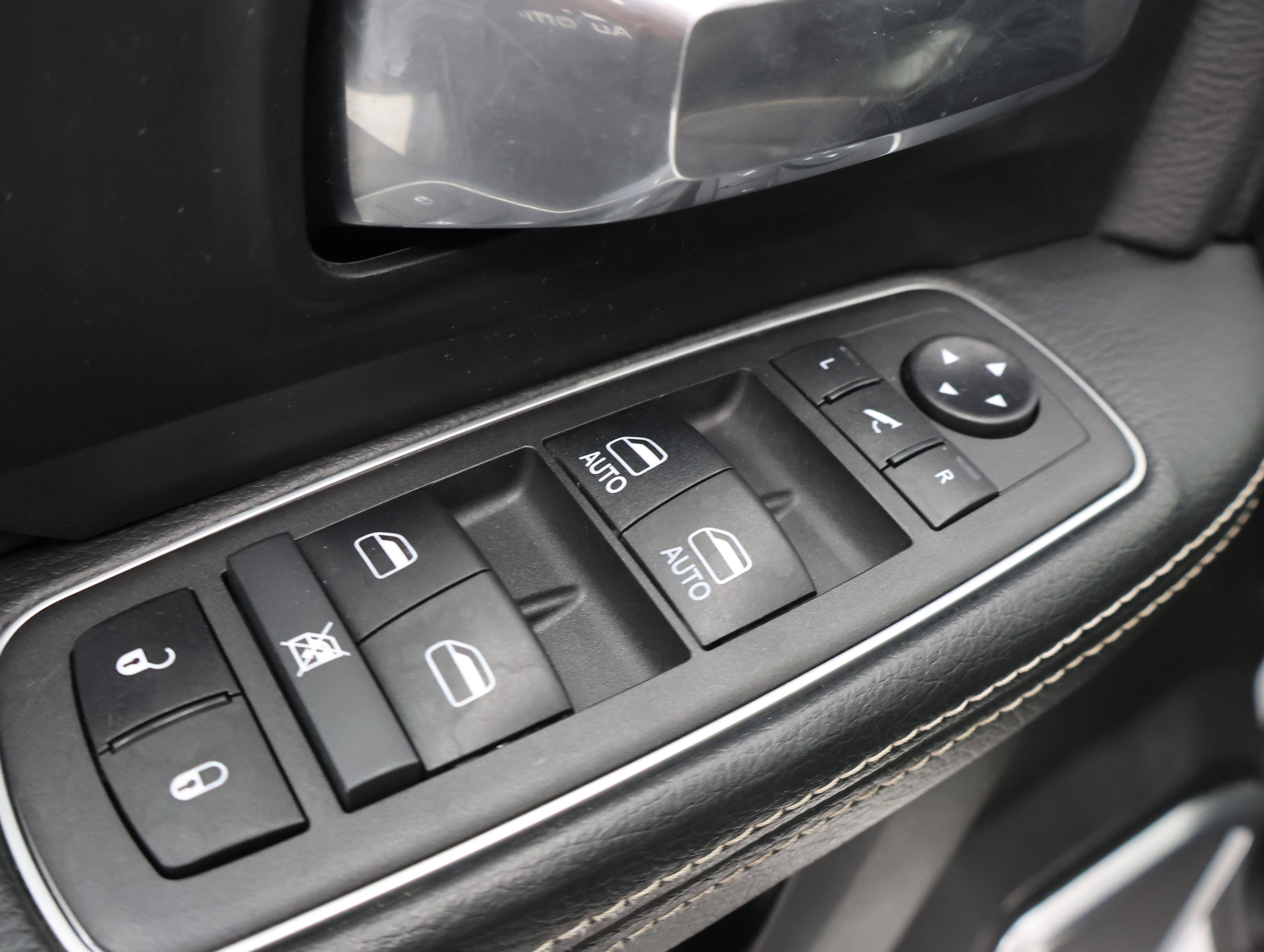 Used 2021 RAM 2500 Laramie AWD/4WD image 39