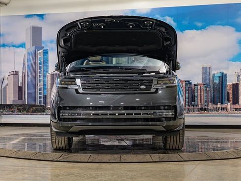 New 2026 Land Rover Range Rover SE image 4