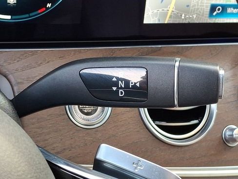 Used 2022 Mercedes-Benz E 350 Sedan image 19