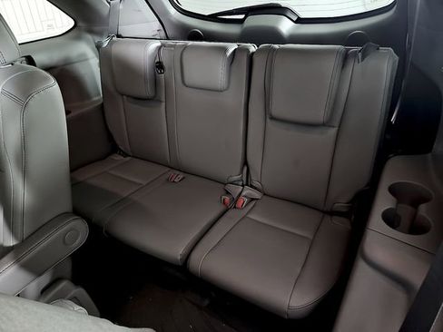 Used 2018 Toyota Highlander Limited FWD image 10