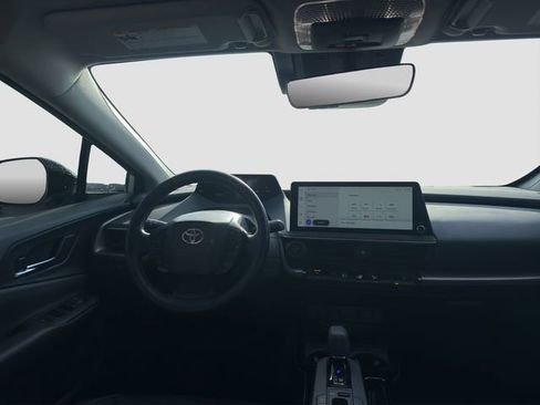 Used 2024 Toyota Prius XLE image 14