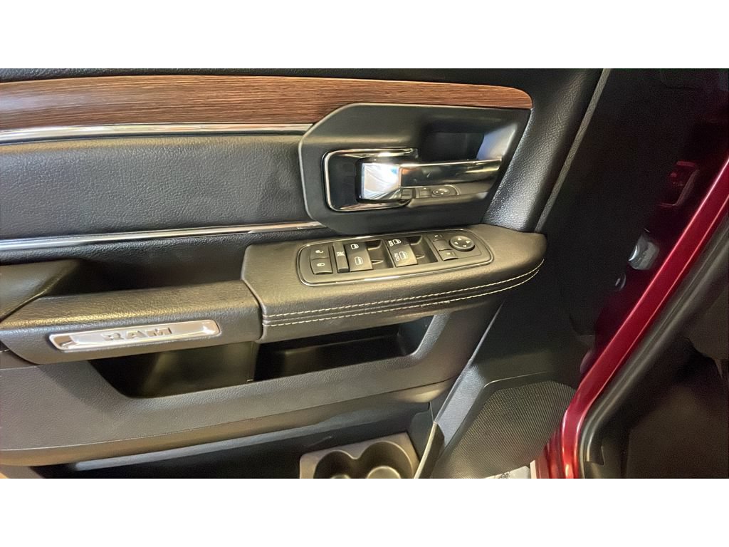Used 2018 RAM 1500 Laramie w/ Convenience Group AWD/4WD image 10