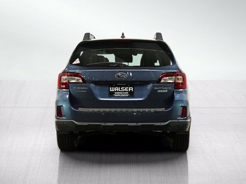 Used 2017 Subaru Outback 2.5i Limited AWD/4WD image 4