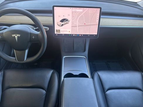 Used 2021 Tesla Model 3 Standard Range Plus RWD image 17