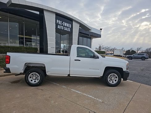 Used 2017 Chevrolet Silverado 1500 W/T image 2