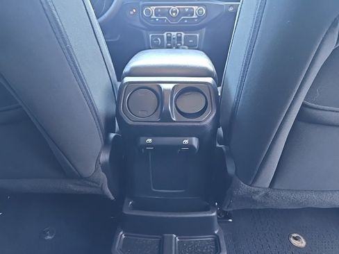 Used 2023 Jeep Wrangler Unlimited image 22
