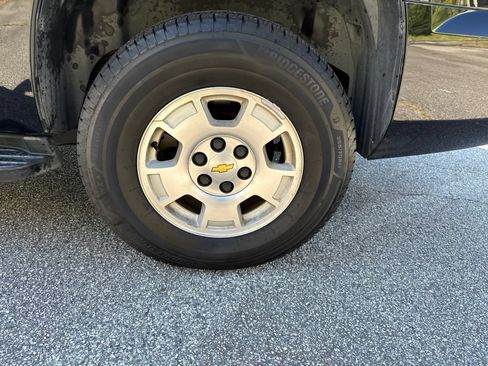 Used 2014 Chevrolet Tahoe LT RWD image 9