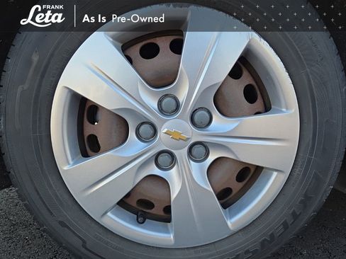 Used 2017 Chevrolet Cruze LS image 22
