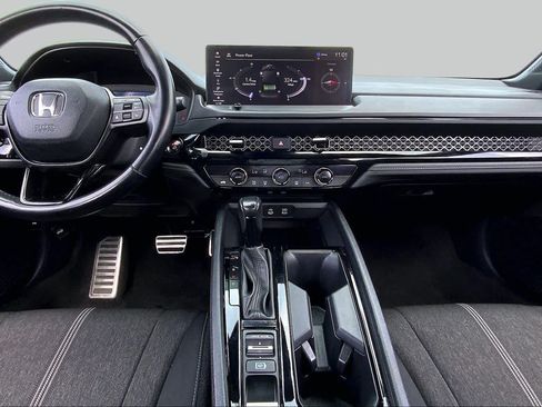 Used 2024 Honda Accord Sport image 15