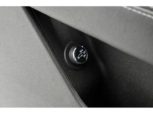 Certified 2022 Cadillac XT5 Premium Luxury FWD image 34