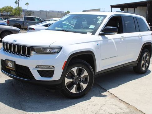 Used 2024 Jeep Grand Cherokee Limited 4xe AWD/4WD image 13