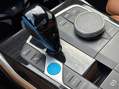 Certified 2023 BMW i4 eDrive35 w/ Premium Package image 18