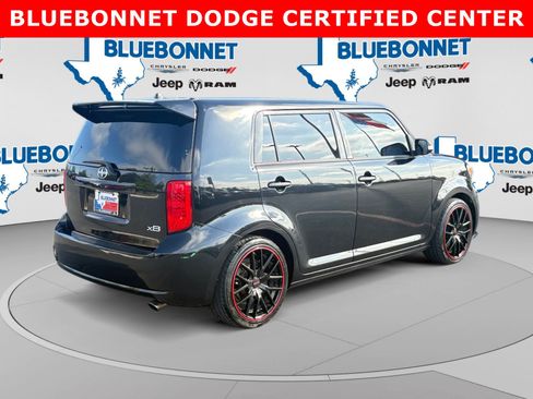 Used 2008 Scion xB FWD image 5