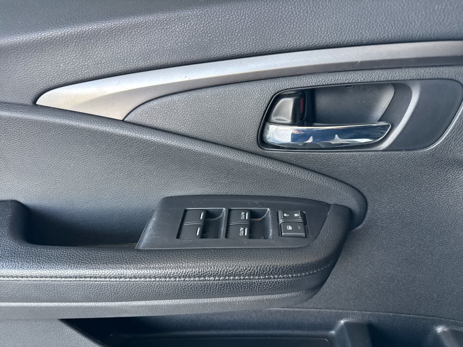 Used 2019 Honda Pilot EX image 12