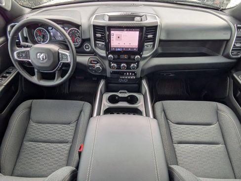 New 2026 RAM 1500 Express AWD/4WD image 16