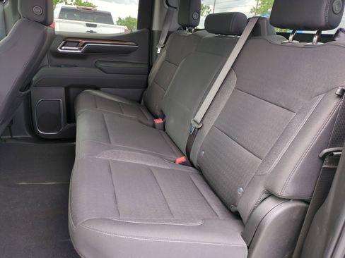 Certified 2024 Chevrolet Silverado 1500 LT AWD/4WD image 29