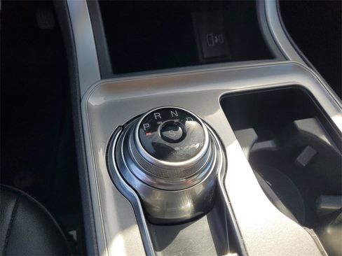 Used 2024 Ford Edge SEL image 24