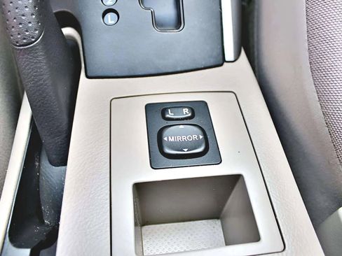 Used 2008 Toyota RAV4 Sport Utility 4D image 18