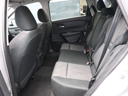 Used 2024 Nissan Rogue SV FWD image 29