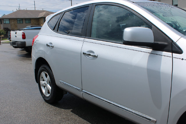 Used 2013 Nissan Rogue S w/ Special Edition Pkg FWD image 45