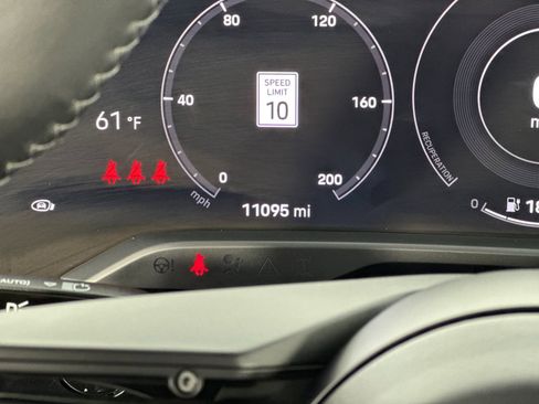 Certified 2023 Porsche Taycan 4S image 32