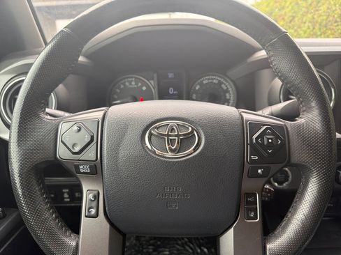Used 2019 Toyota Tacoma TRD Sport w/ Technology Package RWD image 22