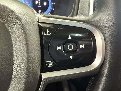 Used 2023 Volvo XC90 B6 Plus w/ Protection Package image 30