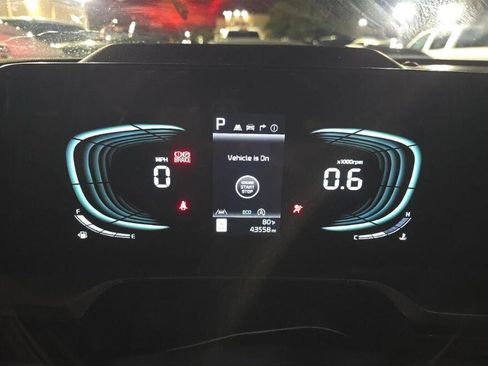 Used 2025 Kia Telluride S AWD/4WD image 6