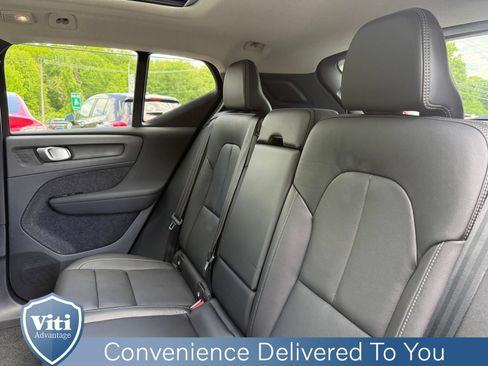 New 2026 Volvo XC40 B5 Core w/ Protection Package Premier AWD/4WD image 15