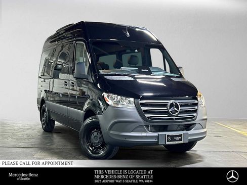 Used 2025 Mercedes-Benz Sprinter 2500 image 1