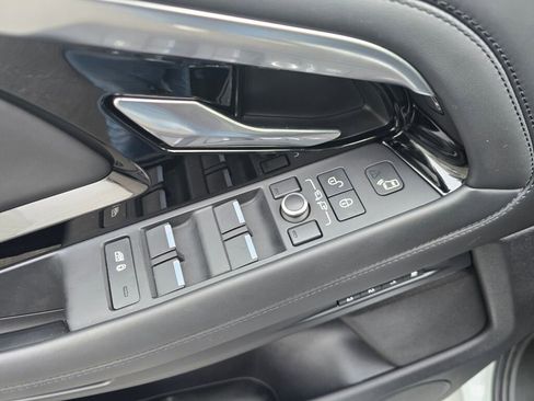 Used 2020 Land Rover Range Rover Evoque R-Dynamic SE image 22