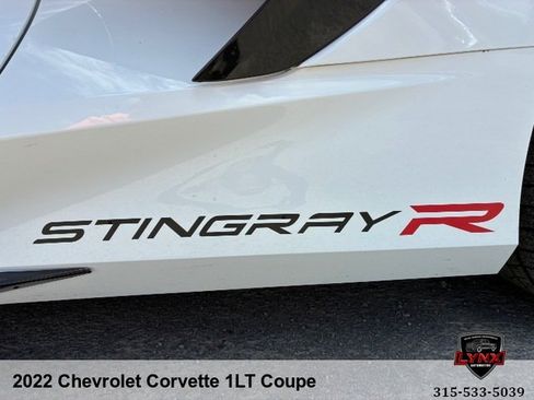 Used 2022 Chevrolet Corvette Stingray Coupe w/ 1LT RWD image 33