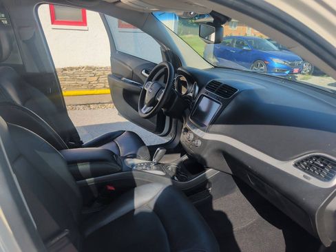 Used 2015 Dodge Journey SXT w/ Sun/Sound Group FWD image 12