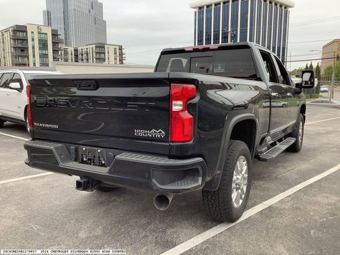Used 2024 Chevrolet Silverado 2500 High Country w/ Z71 Off-Road Package image 5