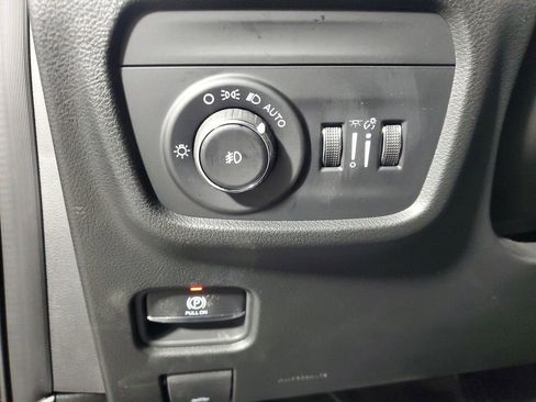 New 2026 Jeep Grand Cherokee L Limited w/ Luxury Tech Group II RWD image 13
