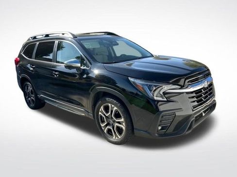 Used 2023 Subaru Ascent Limited w/ Technology Package AWD/4WD image 2