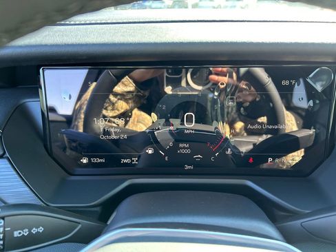 New 2026 GMC Acadia Elevation w/ Elevation Premium Package AWD/4WD image 23