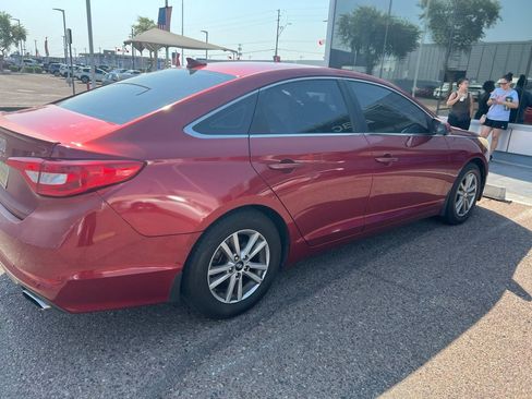 Used 2015 Hyundai Sonata SE FWD image 9