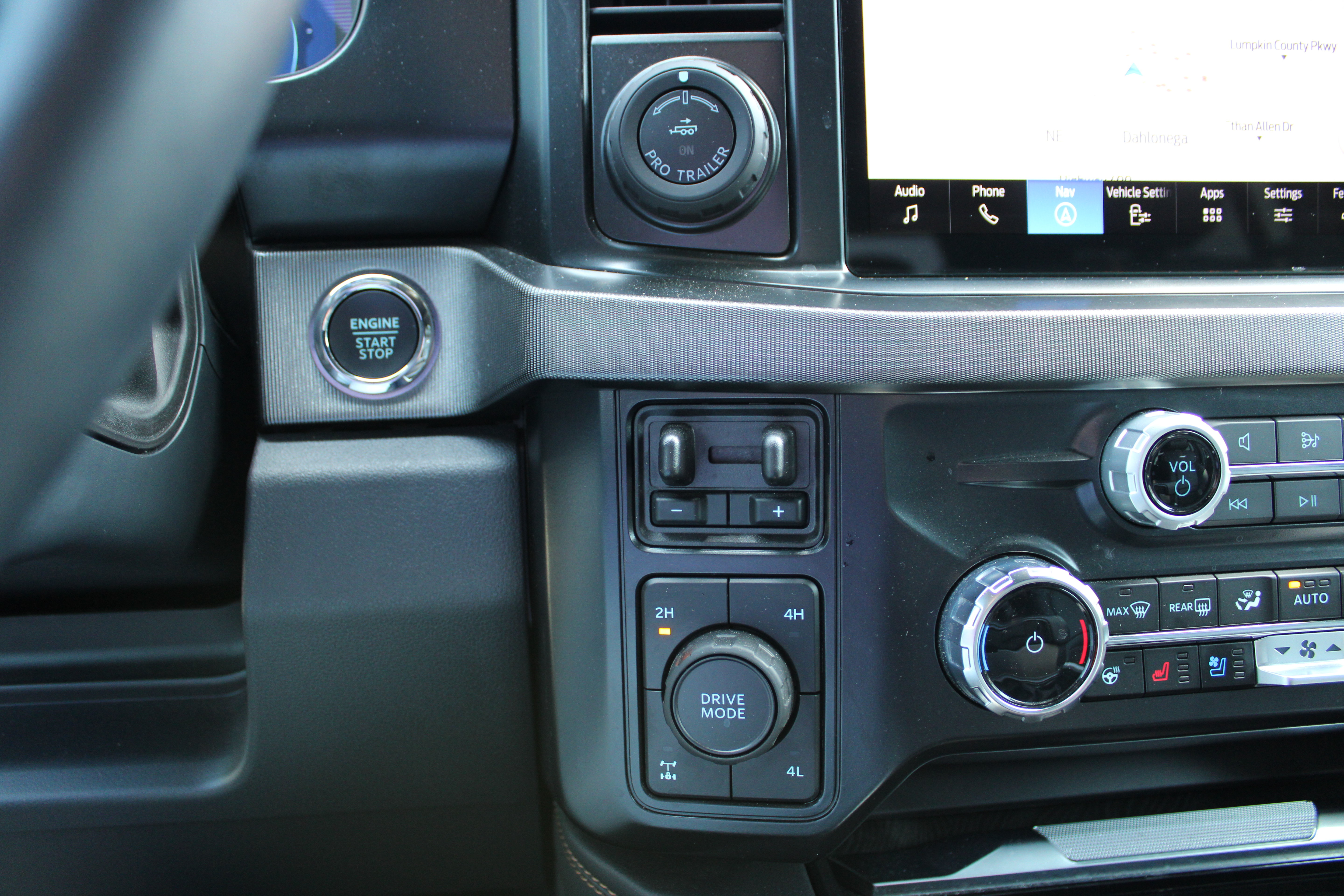 Used 2024 Ford F250 Platinum AWD/4WD image 24