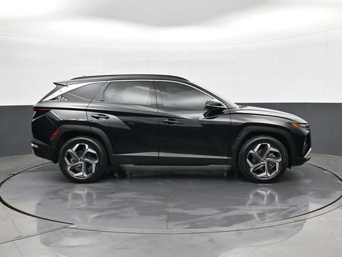 Certified 2024 Hyundai Tucson Limited AWD/4WD image 5