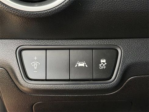 Used 2019 Kia Forte LXS image 18