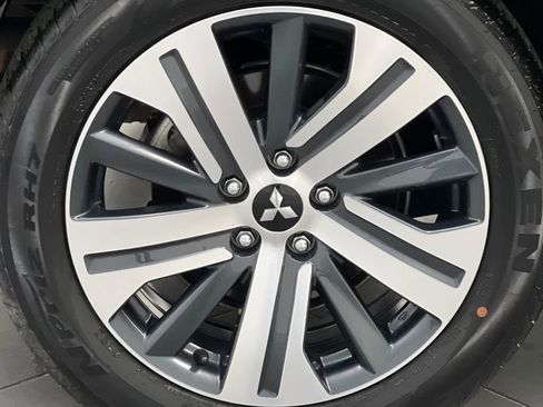 Used 2025 Mitsubishi Outlander Sport AWD image 46