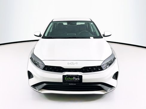 Used 2024 Kia Forte LXS image 2
