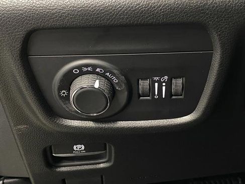 New 2026 Jeep Grand Cherokee Altitude image 26