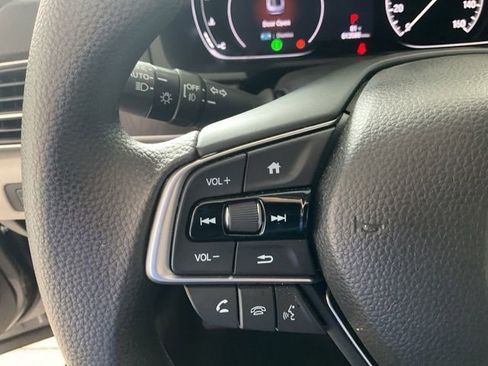Used 2019 Honda Accord EX image 10