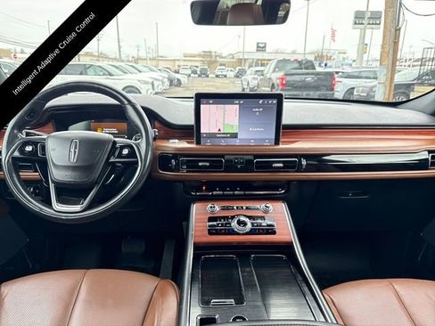 Certified 2023 Lincoln Aviator Reserve w/ Equipment Group 201A image 17