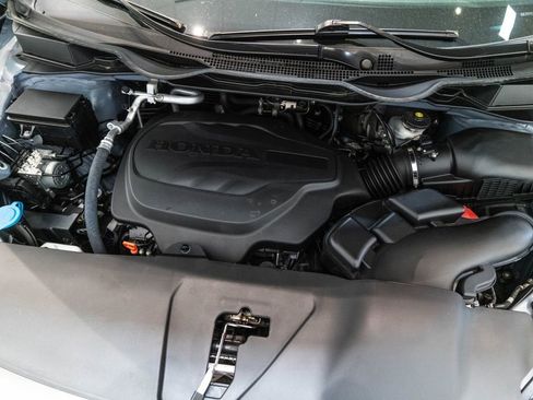 Used 2024 Honda Odyssey Touring image 42