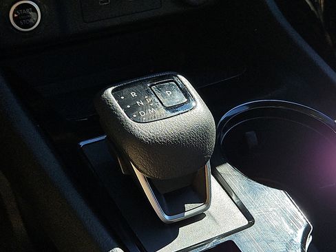 Certified 2023 Nissan Rogue SV AWD/4WD image 14
