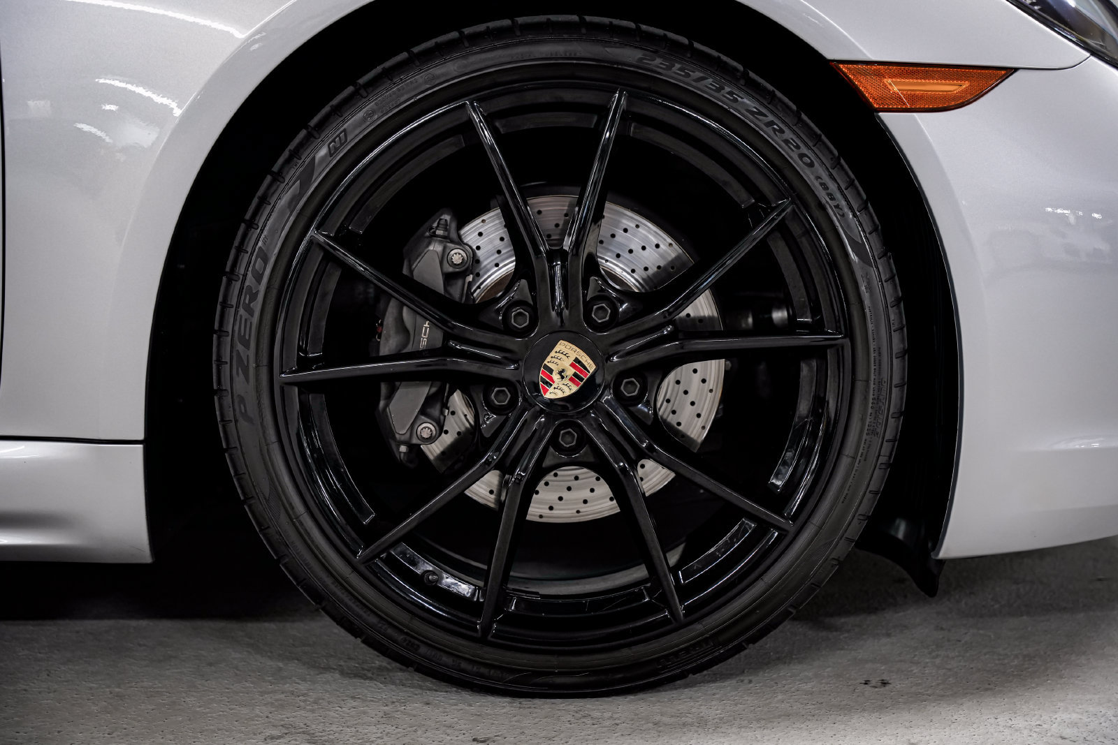 Used 2024 Porsche 718 Cayman RWD image 44